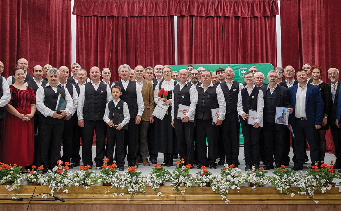 Borzsovai férfikórus (1)