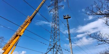Tájékoztató a Békéscsaba–Nyugat–Medgyesegyháza 132 kV-os távvezeték (78 db oszlop) oszlopfő felújításáról Tájékoztató a Békéscsaba–Nyugat–Medgyesegyháza 132 kV-os távvezeték (78 db oszlop) oszlopfő felújításáról